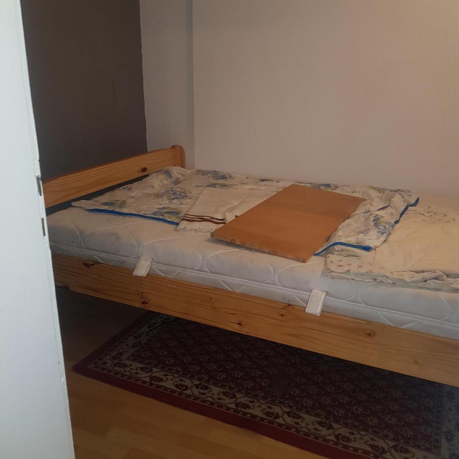 Ferienwohnung Wettin Am Petersbrunnen Dış mekan fotoğraf