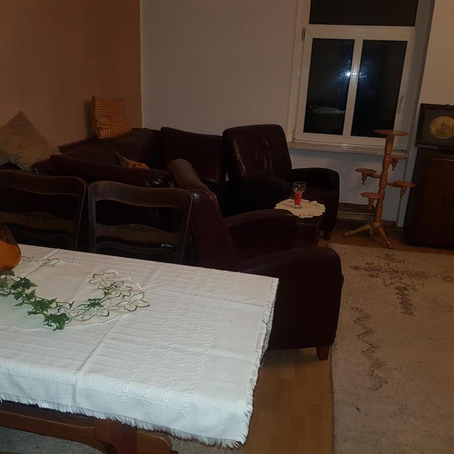 Ferienwohnung Wettin Am Petersbrunnen Dış mekan fotoğraf