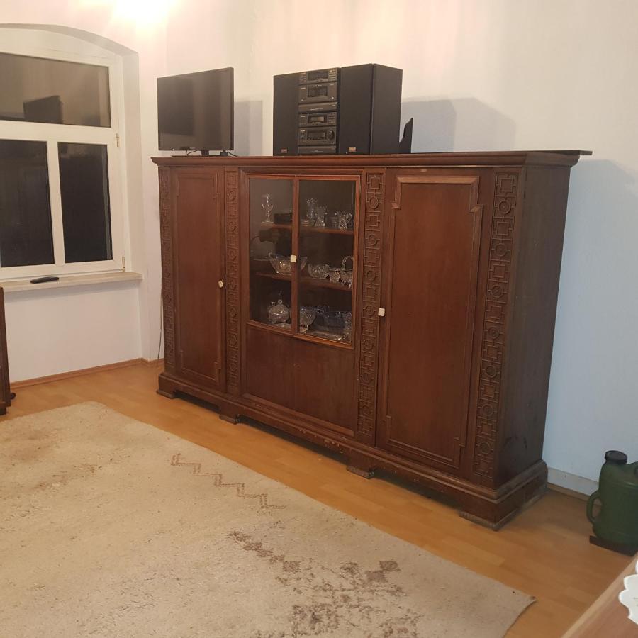 Ferienwohnung Wettin Am Petersbrunnen Dış mekan fotoğraf